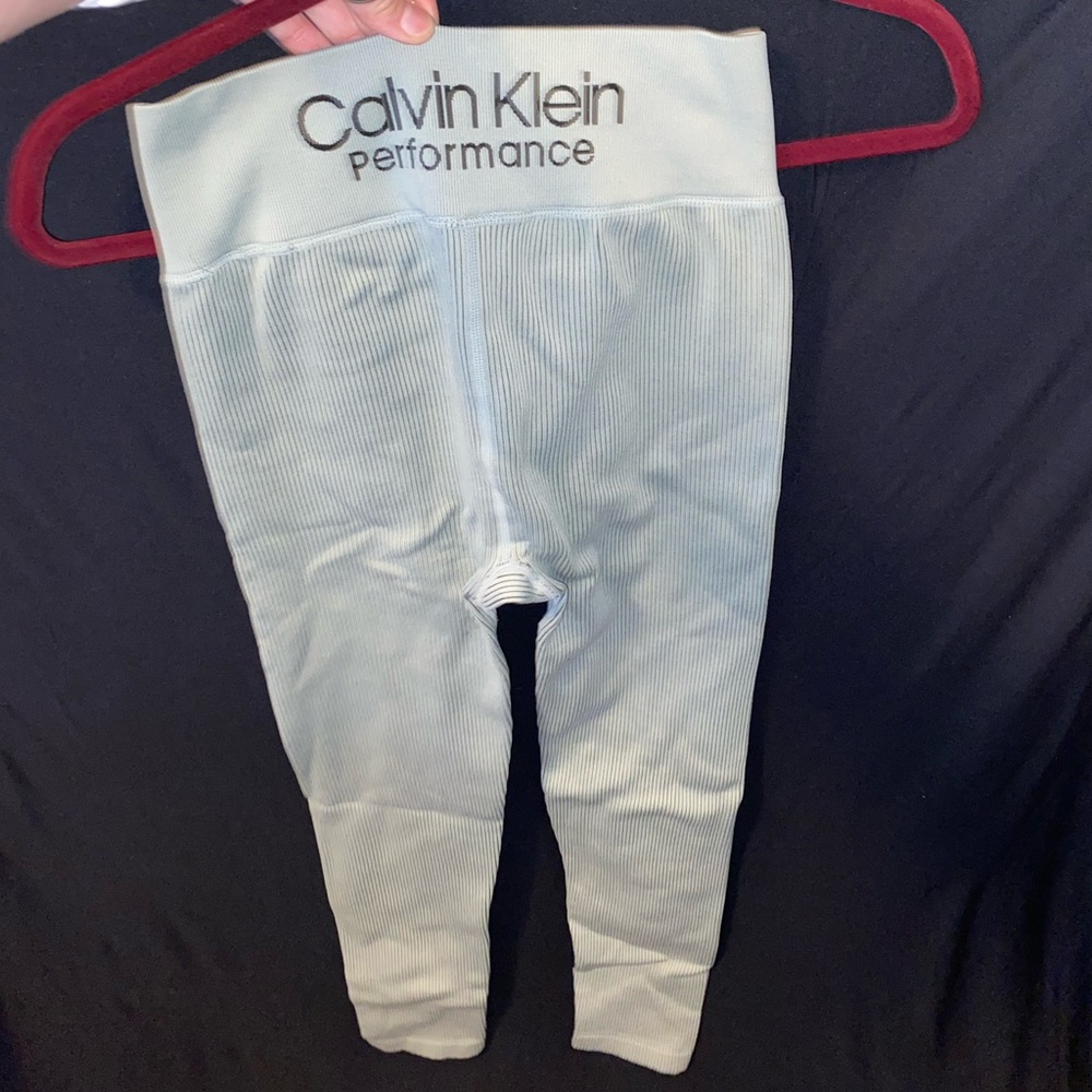 Calvin Klein performance sage green thick lined leggings size small
